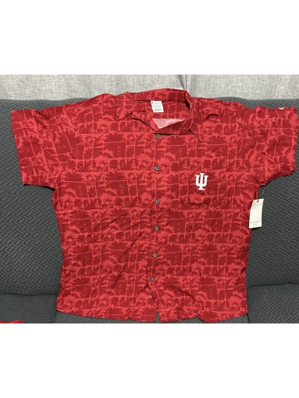 NWT Indiana Hoosiers IU Button Up Shirt 2XL Red Hawaiian NCAA Champion